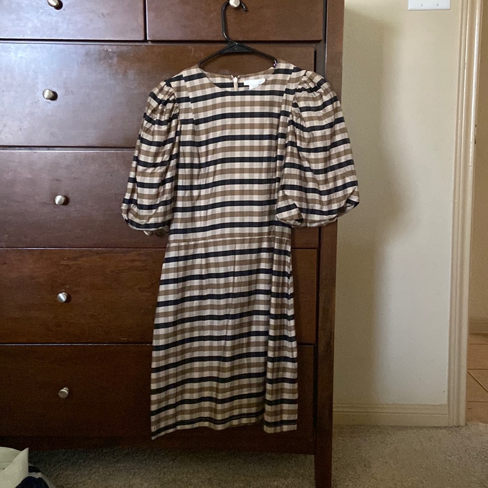 Cute H&M mid thigh dress